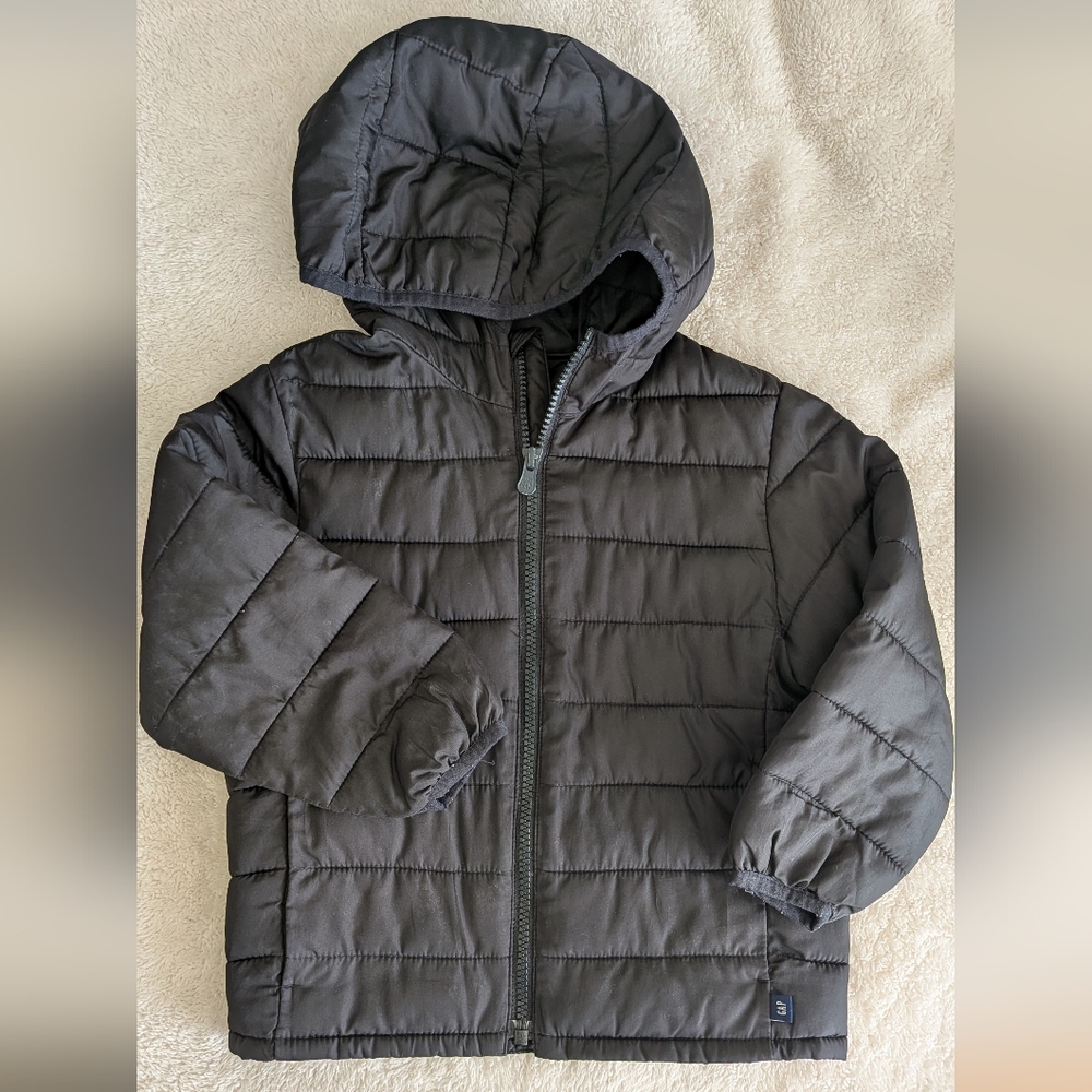 Baby Gap Toddler Black Hooded Puffer Jacket. Size 4